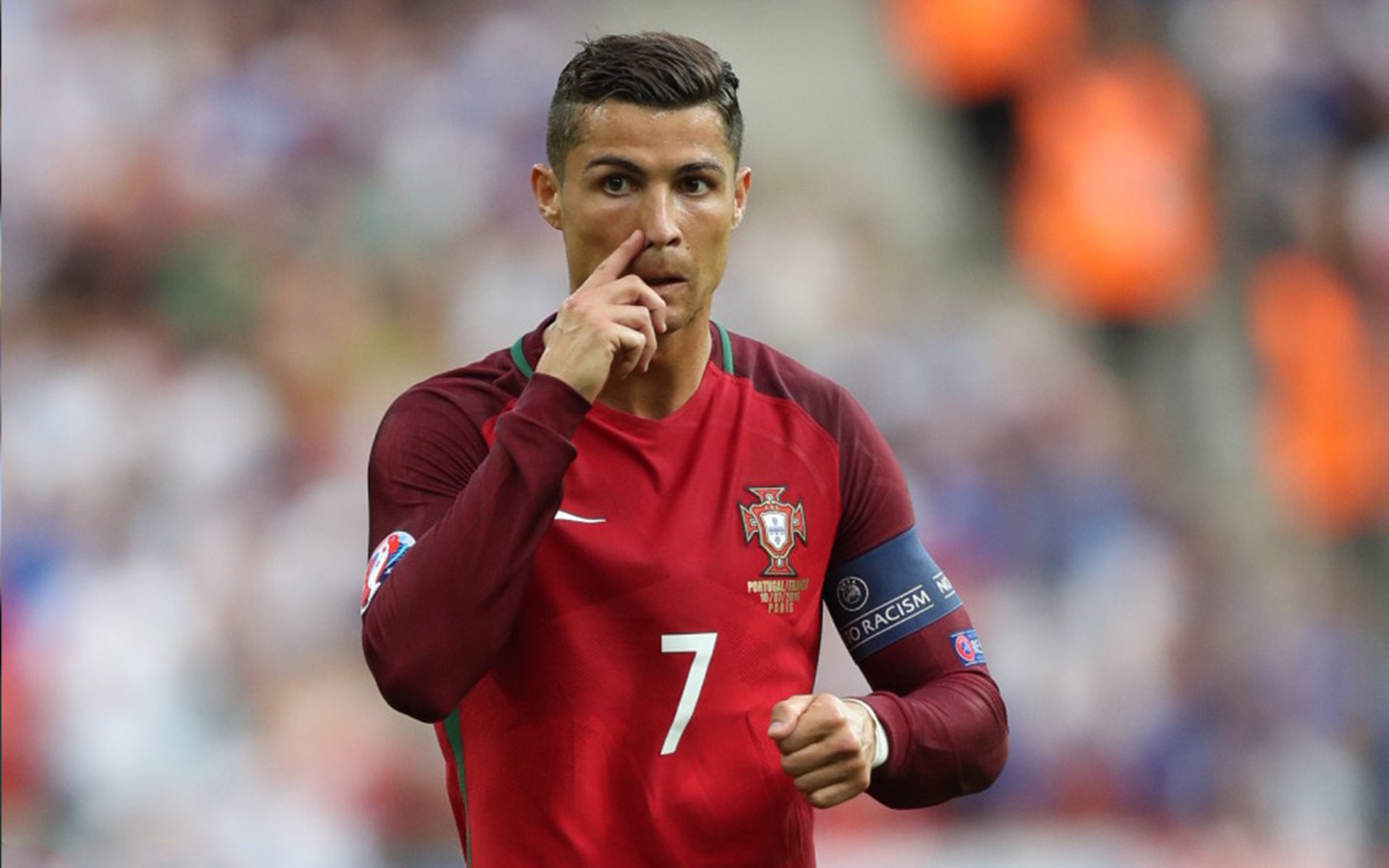 C罗场上低调却助攻三次立下大功，c罗 助攻