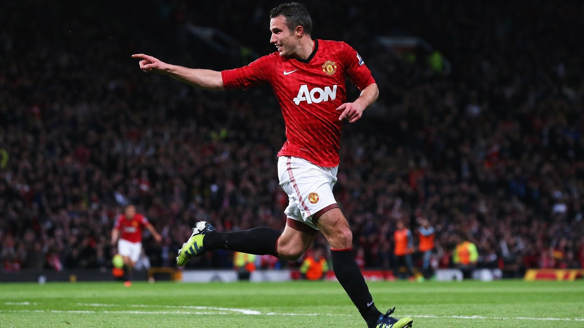 C罗带领球队晋级淘汰赛表现出色，c罗欧冠淘汰赛进球